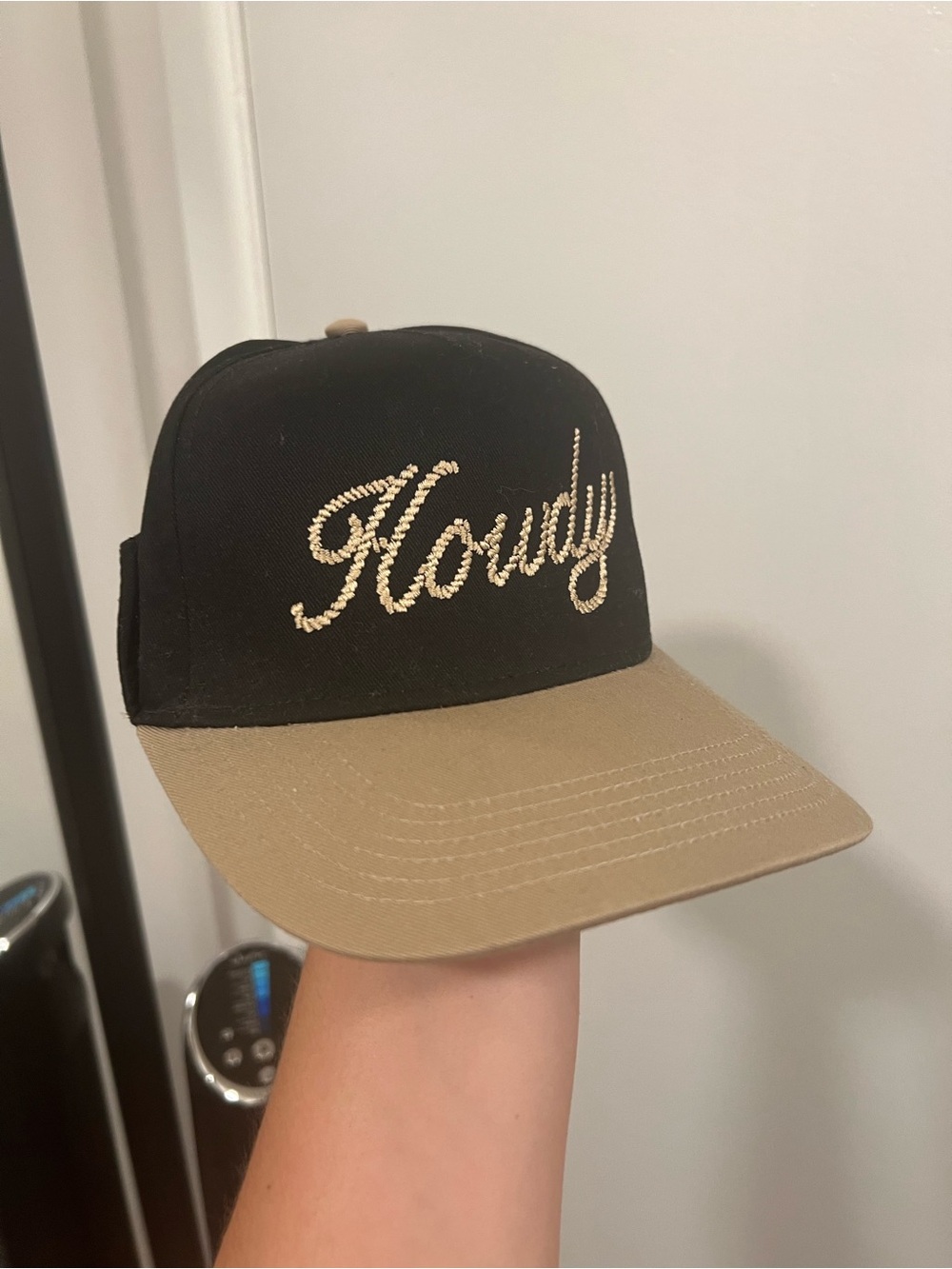 Daniel Ricciardo “Howdy” Embroidered Two-Tone Snapback Baseball Cap